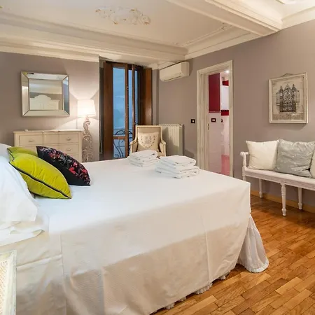 Uffizi Romantic Flat By Mmega Florence